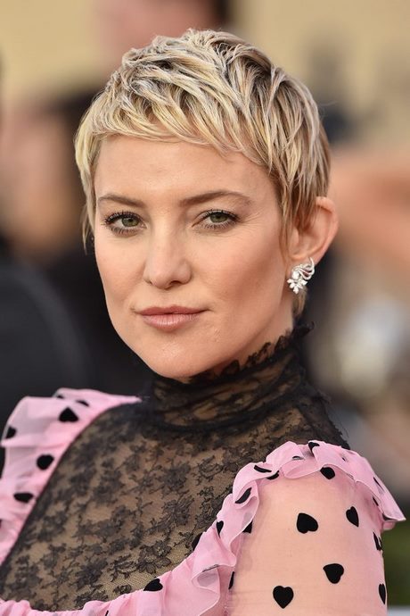 short-hairstyles-for-fine-hair-2022-97_14 Short hairstyles for fine hair 2022