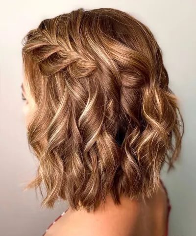 short-hairstyles-for-prom-2022-90_9 Short hairstyles for prom 2022