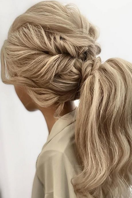 trendy-hair-updos-2022-97_3 Trendy hair updos 2022