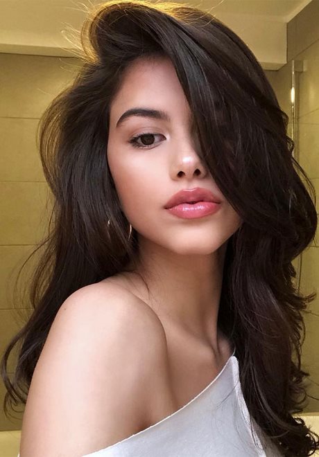 trendy-hairstyles-for-long-hair-2022-95_12 Trendy hairstyles for long hair 2022