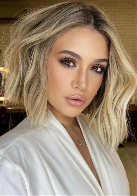 trendy-hairstyles-for-round-faces-2022-66_2 Trendy hairstyles for round faces 2022