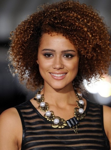 trendy-short-curly-hairstyles-2022-42_4 Trendy short curly hairstyles 2022
