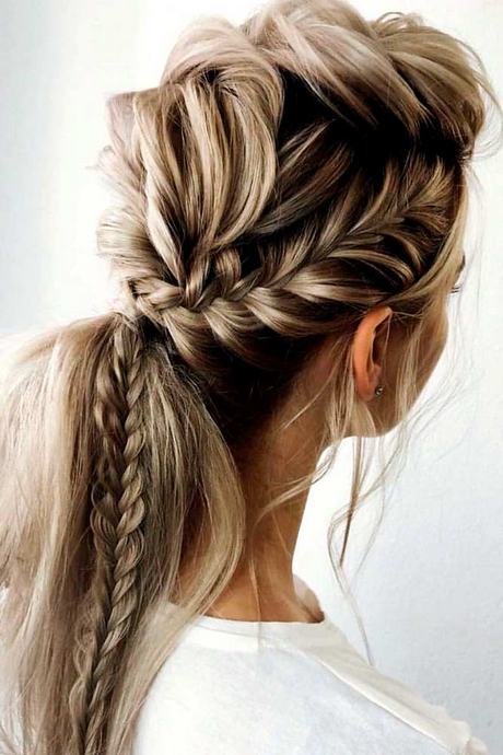 updos-for-long-hair-2022-41 Updos for long hair 2022