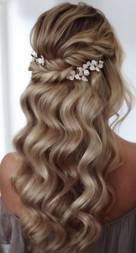 wedding-hairstyles-for-long-hair-2022-71_13 Wedding hairstyles for long hair 2022