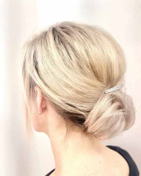 womens-updo-hairstyles-2022-91_15 Women's updo hairstyles 2022