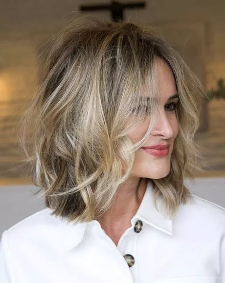 mid-length-layered-hairstyles-2023-99_2-10 Mid length layered hairstyles 2023