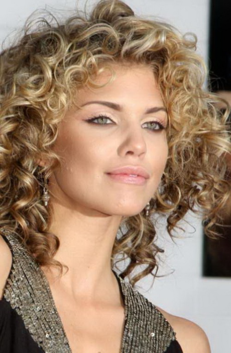 curly-hairstyles-for-2016-69_16 Curly hairstyles for 2016