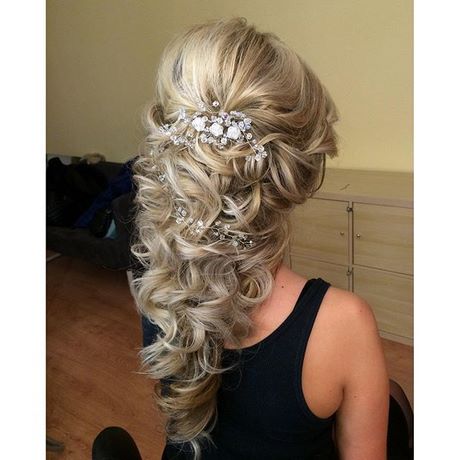 beautiful-prom-hair-70_18 Beautiful prom hair