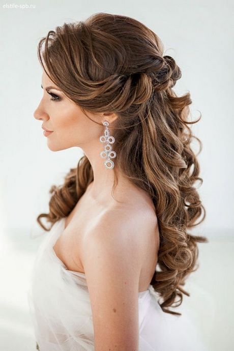 bridesmaid-hairdos-for-long-hair-56_13 Bridesmaid hairdos for long hair