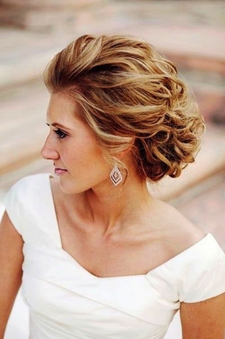 classic-updos-for-medium-hair