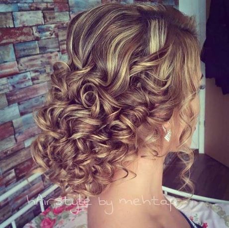 curly-hair-updos-for-prom-36 Curly hair updos for prom