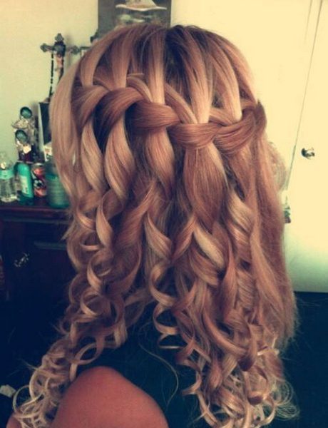 cute-curly-hairstyles-for-homecoming-14_8 Cute curly hairstyles for homecoming