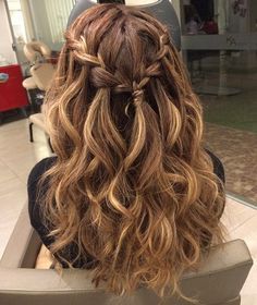 debutante-hairstyles-for-long-hair-07_4 Debutante hairstyles for long hair