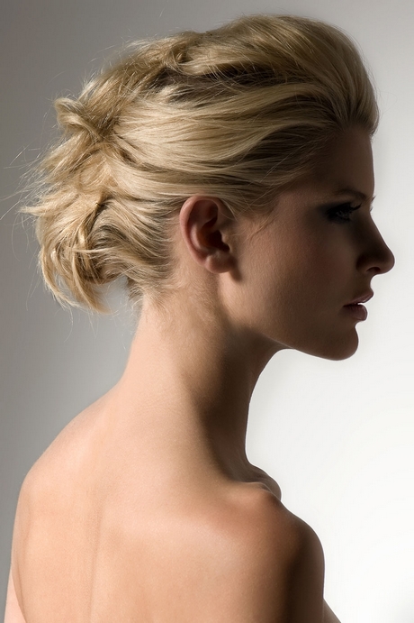 easy-updo-hairstyles-for-medium-length-hair-67_13 Easy updo hairstyles for medium length hair