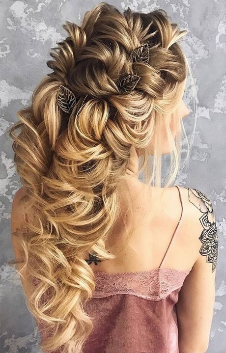 long-hairstyles-for-prom-2018-18_13 Long hairstyles for prom 2018