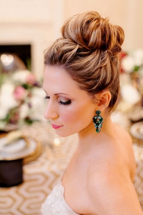 modern-bridesmaid-hairstyles-01_15 Modern bridesmaid hairstyles