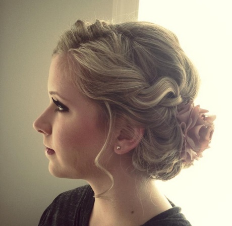 pin-up-hairstyles-for-prom-61_19 Pin up hairstyles for prom