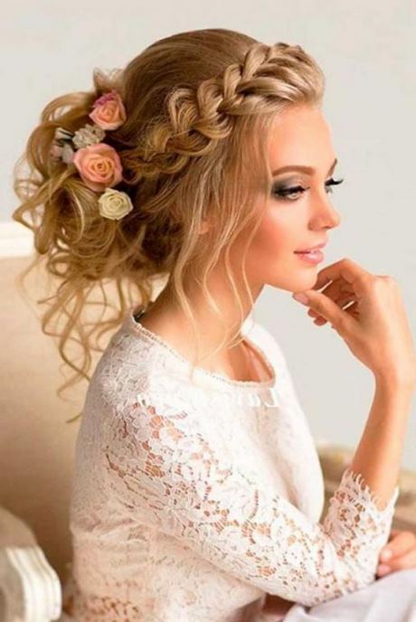 popular-bridesmaid-hairstyles-93_15 Popular bridesmaid hairstyles