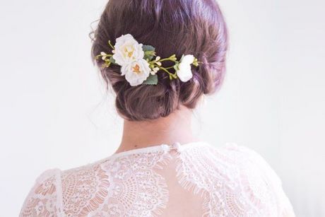 pretty-bridesmaid-hair-51_15 Pretty bridesmaid hair