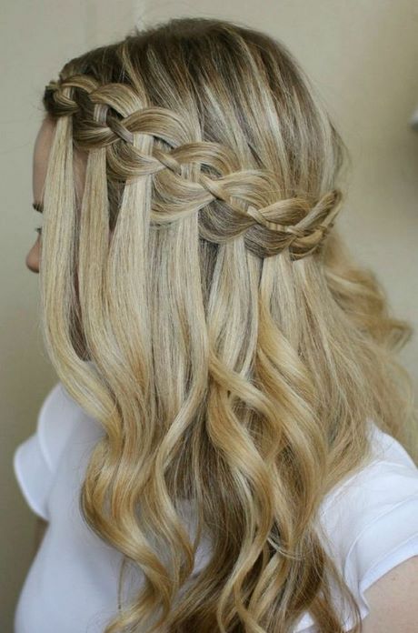 pretty-bridesmaid-hair-51_18 Pretty bridesmaid hair
