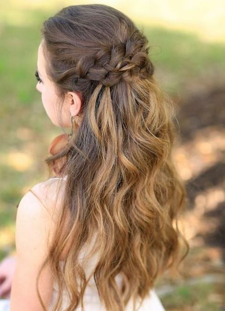 prom-2018-hair-trends-53_18 Prom 2018 hair trends