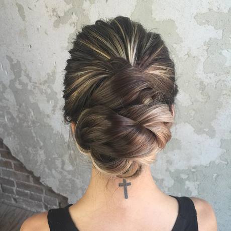 prom-hairstyles-for-really-long-hair-36_14 Prom hairstyles for really long hair