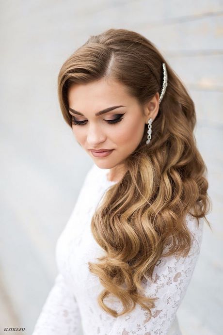 trendy-wedding-hairstyles-51_10 Trendy wedding hairstyles