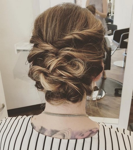 up-hairdos-for-medium-hair-15_7 Up hairdos for medium hair