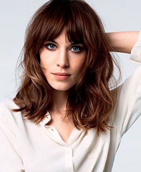 collarbone-length-hair-with-bangs-95_18 Collarbone length hair with bangs