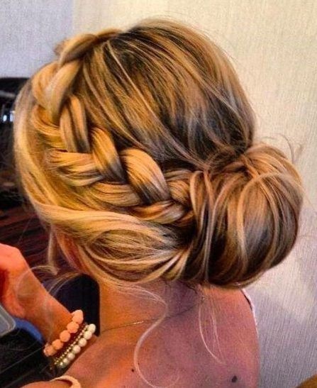updo-hairstyles-for-thick-hair-23_18 Updo hairstyles for thick hair