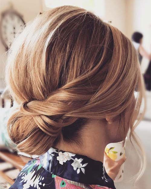 cute-easy-updos-for-short-curly-hair-29_2 Cute easy updos for short curly hair