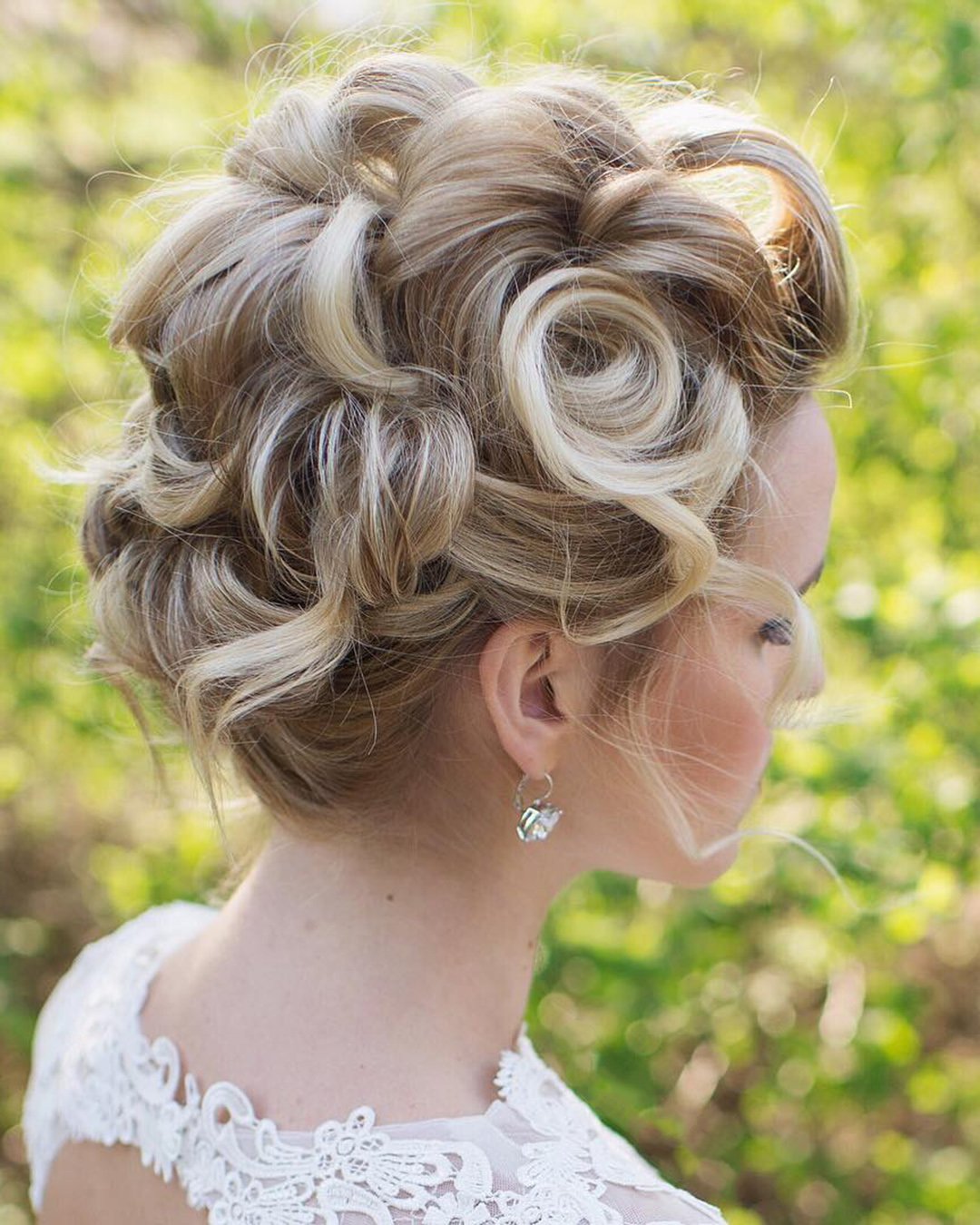 cute-updos-for-short-curly-hair-17_2 Cute updos for short curly hair