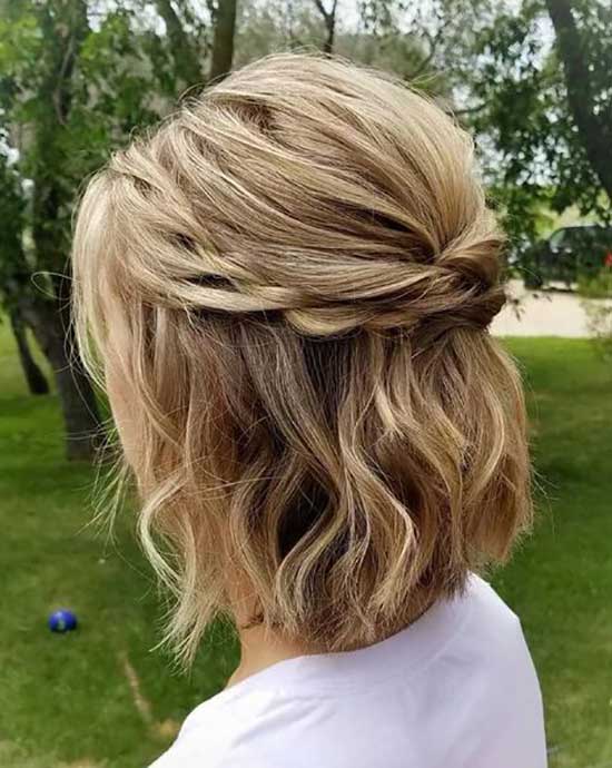 half-up-half-down-hairstyles-for-short-straight-hair-14_15 Half up half down hairstyles for short straight hair
