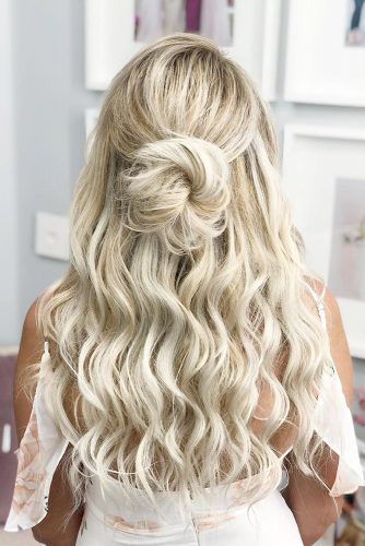 quick-hairstyles-for-long-wavy-hair-15_12 Quick hairstyles for long wavy hair