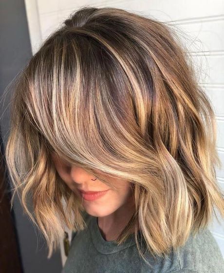 hairstyles-with-blonde-highlights-01_14 Hairstyles with blonde highlights