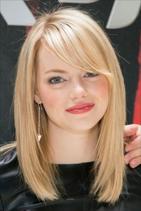 hairstyles-with-side-bangs-48_8 Hairstyles with side bangs