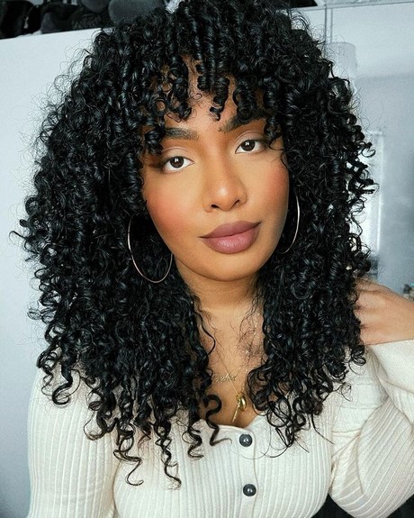 long-layered-hair-with-fringe-03_15 Long layered hair with fringe