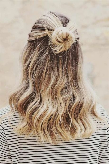 quick-and-easy-hairstyles-for-girls-with-medium-hair-77_12 Quick and easy hairstyles for girls with medium hair