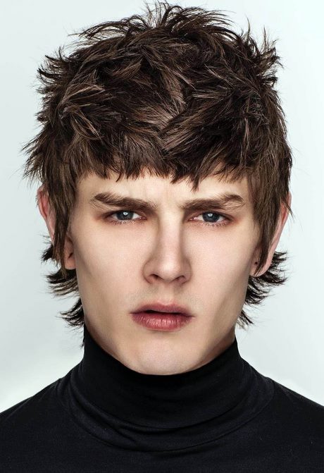stylish-haircuts-with-bangs-88_7 Stylish haircuts with bangs