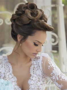 beautiful-hairstyles-for-a-wedding-27_9 Beautiful hairstyles for a wedding