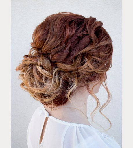 curly-hairstyles-for-a-wedding-52_18 Curly hairstyles for a wedding