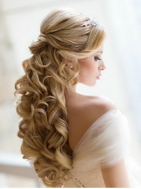 curly-hairstyles-for-a-wedding-52_5 Curly hairstyles for a wedding
