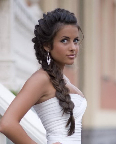 hairstyles-for-a-wedding-with-long-hair-78_11 Hairstyles for a wedding with long hair