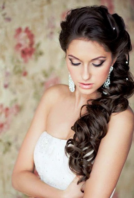 hairstyles-for-a-wedding-with-long-hair-78_14 Hairstyles for a wedding with long hair