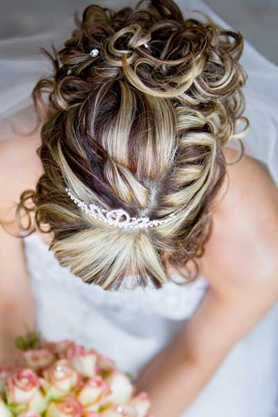 hairstyles-updos-wedding-17_15 Hairstyles updos wedding