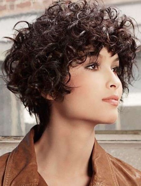 curly-short-haircuts-2018-72_12 Curly short haircuts 2018