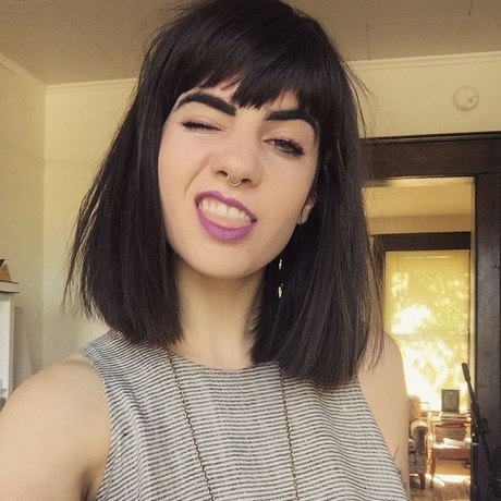 medium-haircuts-with-bangs-2018-18_9 Medium haircuts with bangs 2018