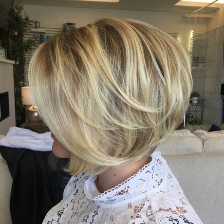 medium-length-bobs-2018-22_13 Medium length bobs 2018