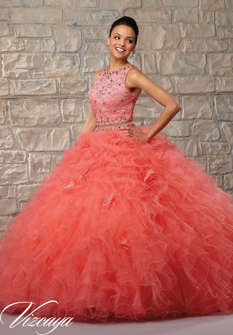 quinceanera-hairstyles-2018-27_12 Quinceanera hairstyles 2018