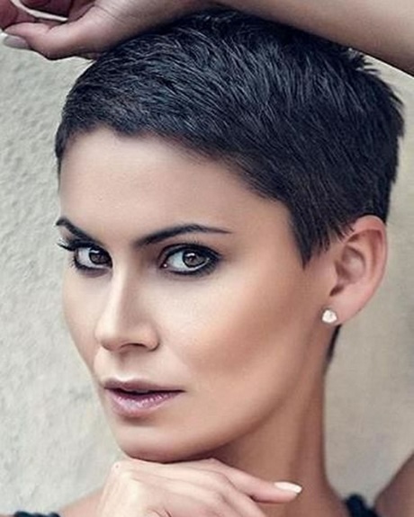 very-short-pixie-cuts-2018-87_19 Very short pixie cuts 2018